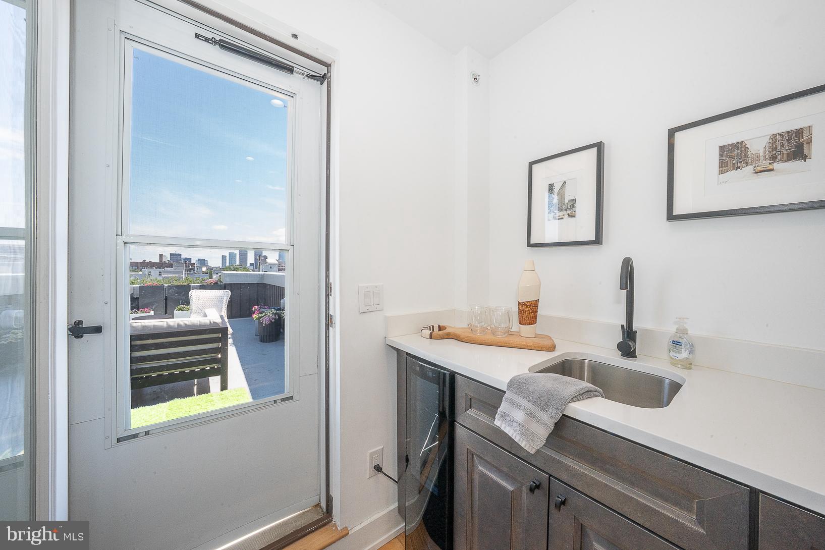POINT BREEZE - Residential