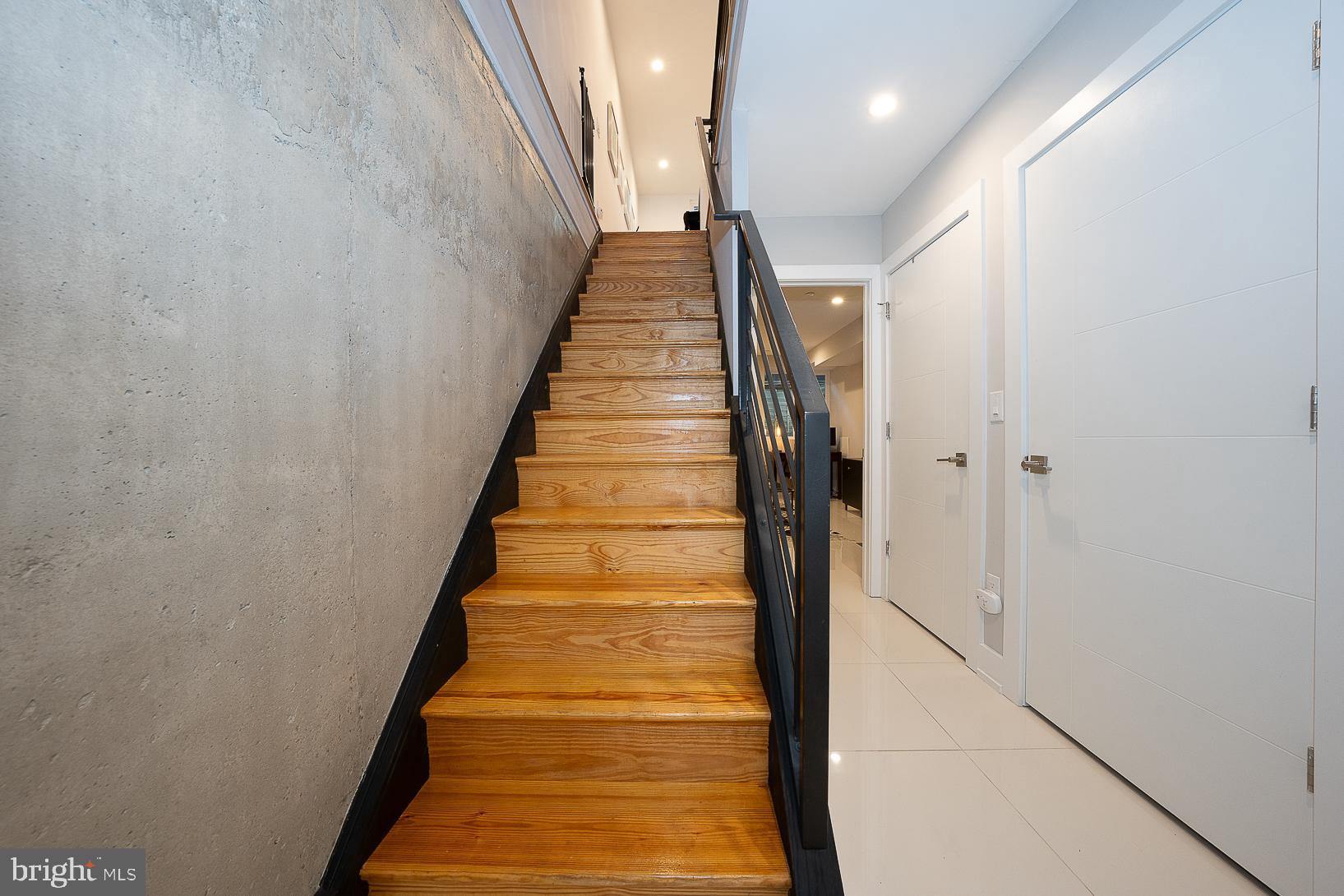 POINT BREEZE - Residential