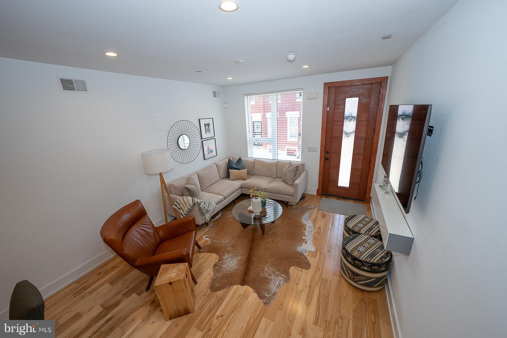POINT BREEZE - Residential