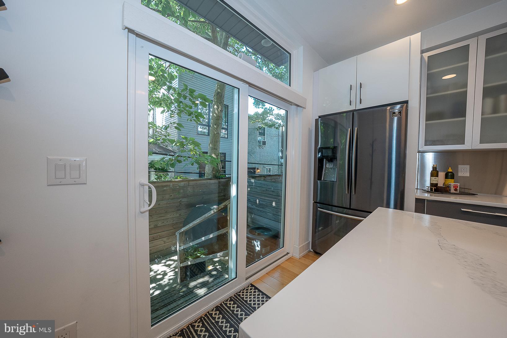 POINT BREEZE - Residential