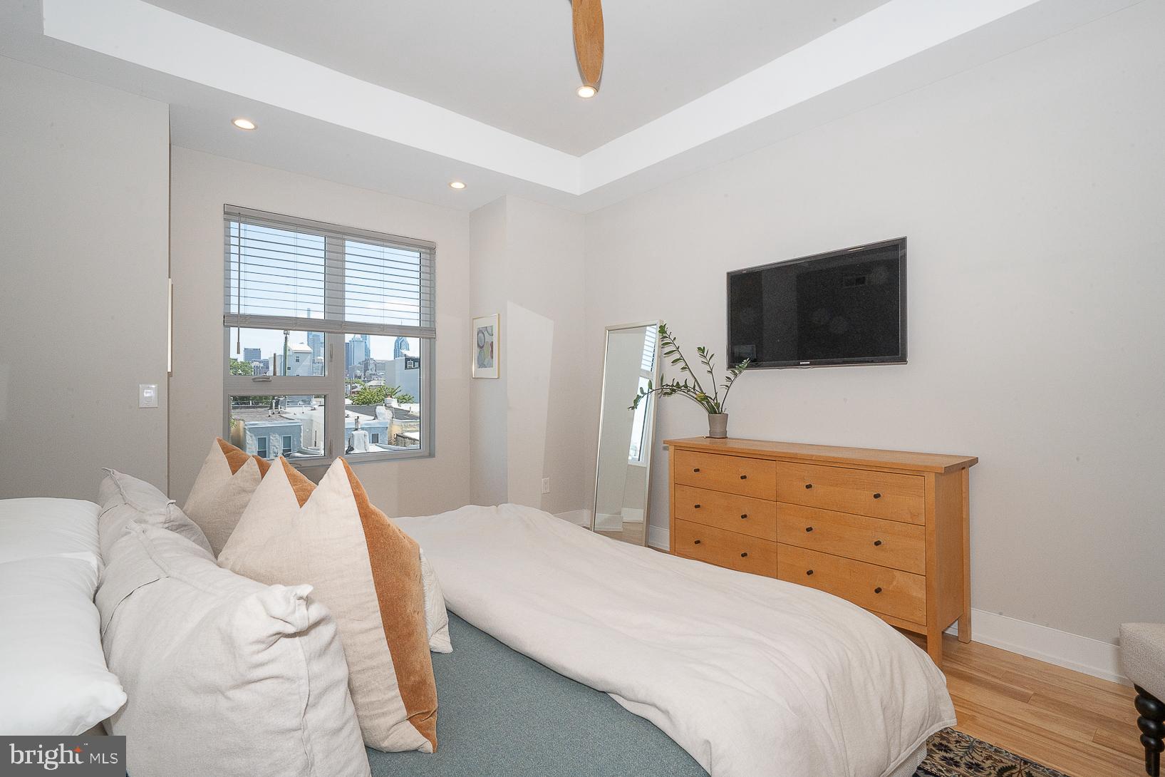 POINT BREEZE - Residential
