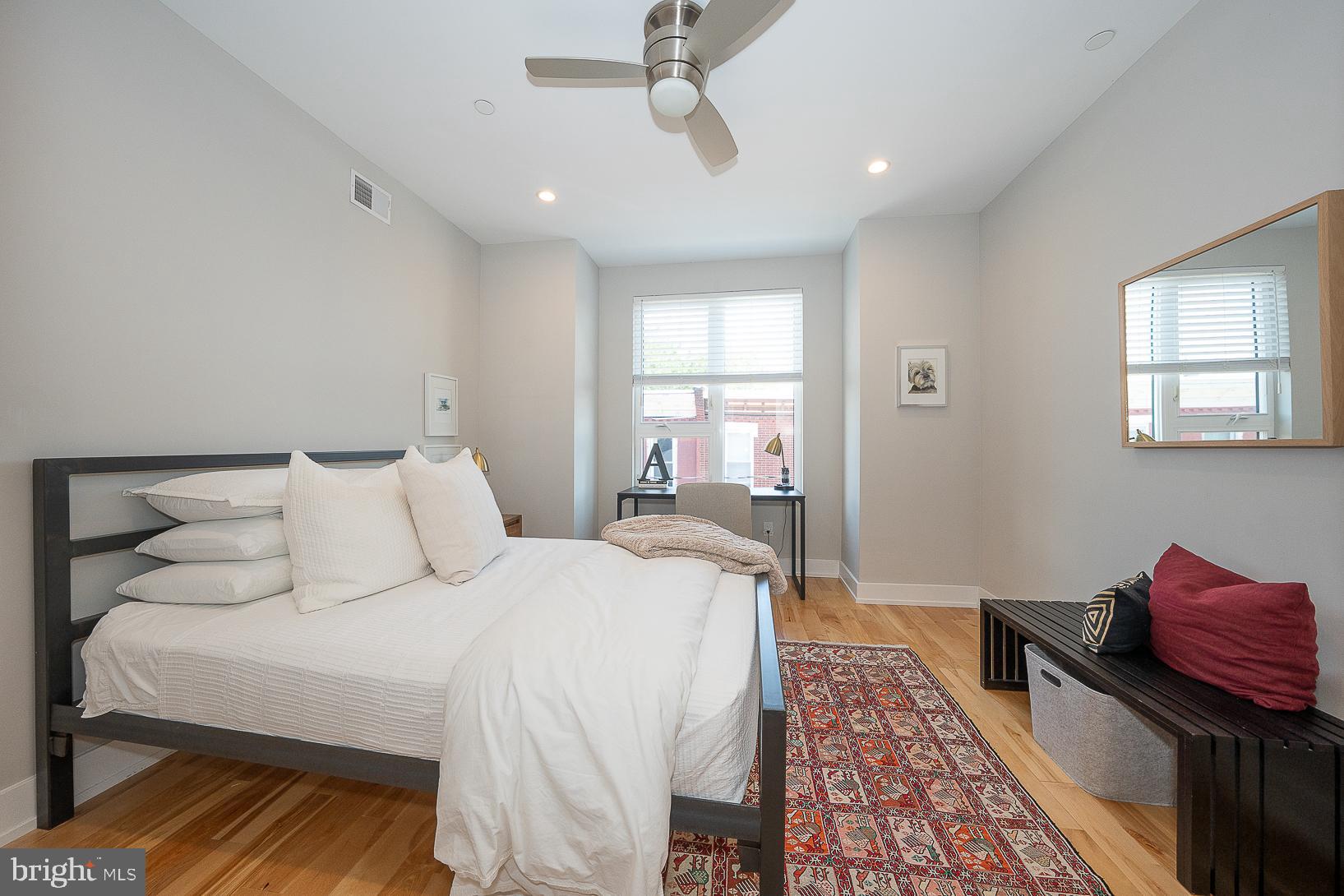 POINT BREEZE - Residential