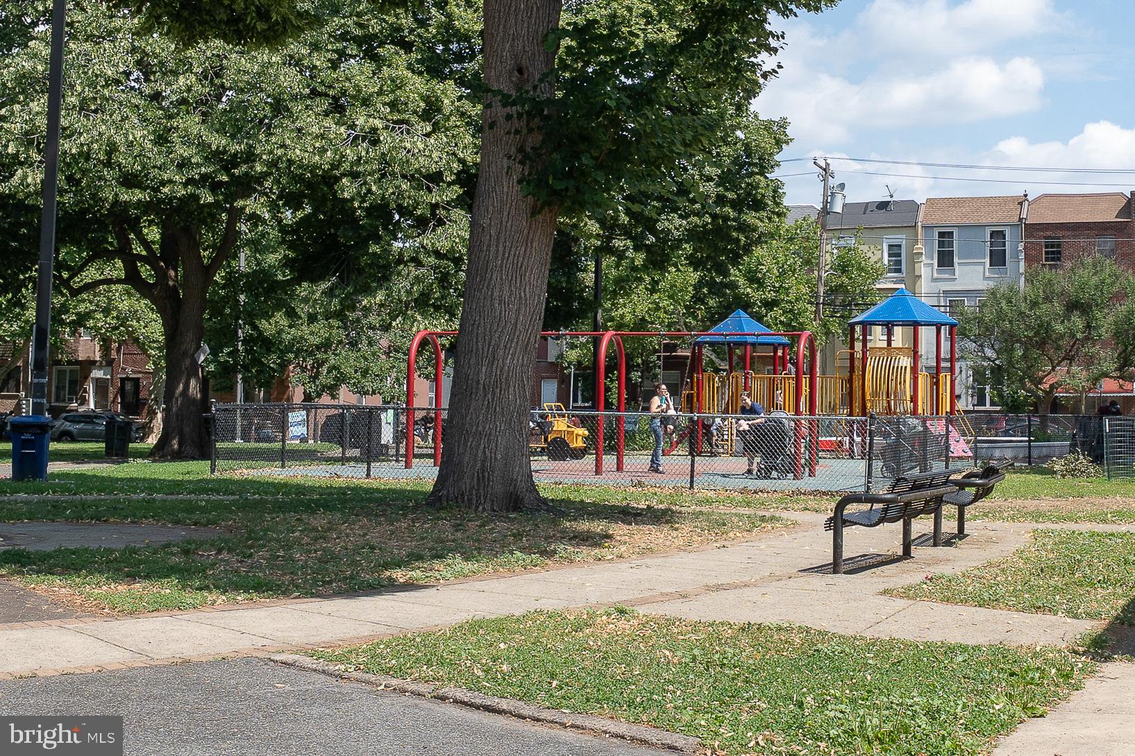 POINT BREEZE - Residential