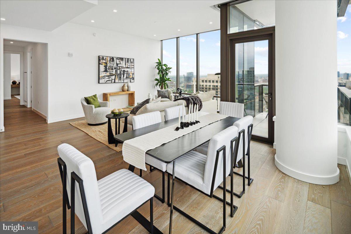 RITTENHOUSE SQUARE - Residential