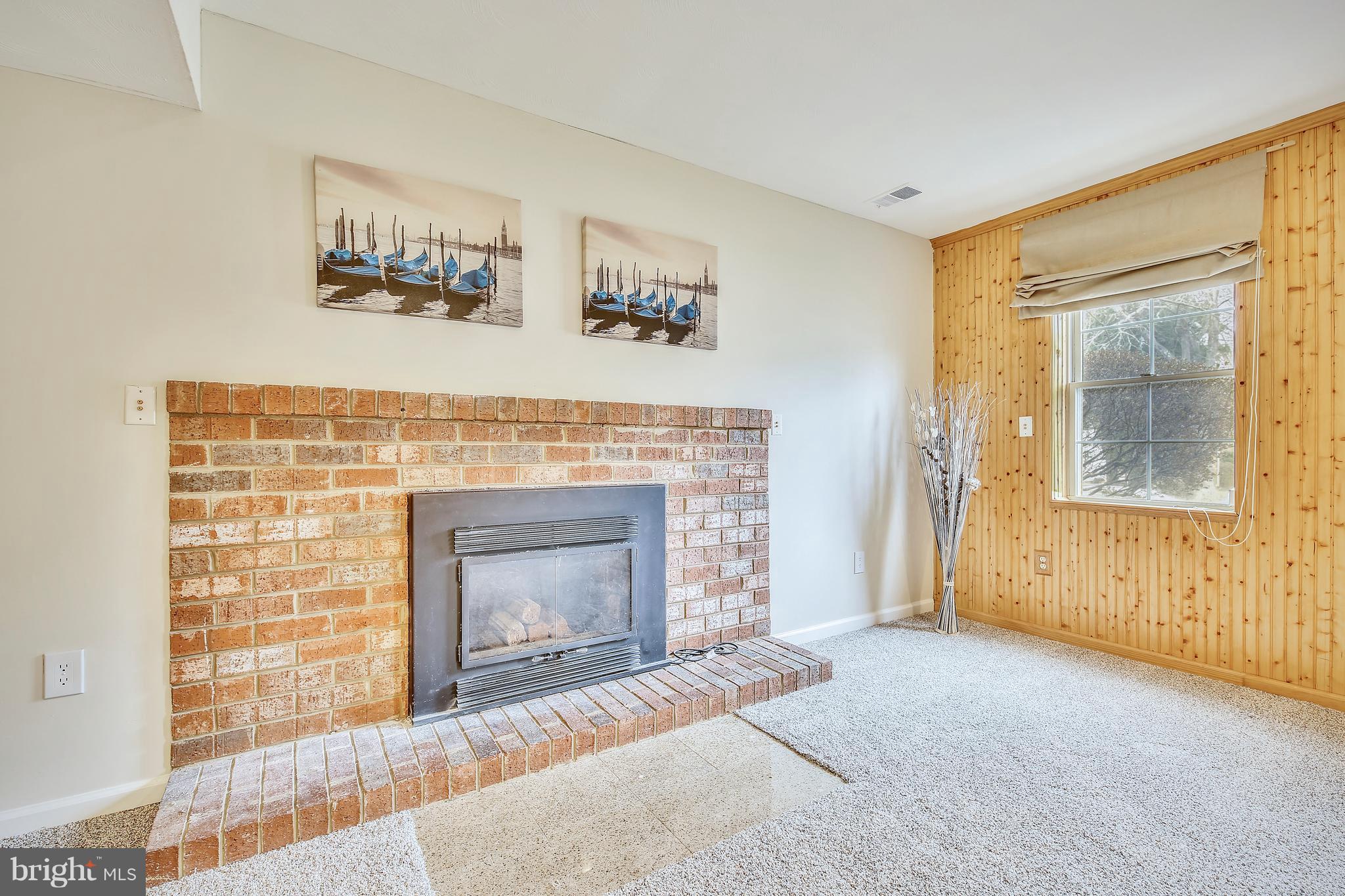 BROOKVILLE KNOLLS - Residential