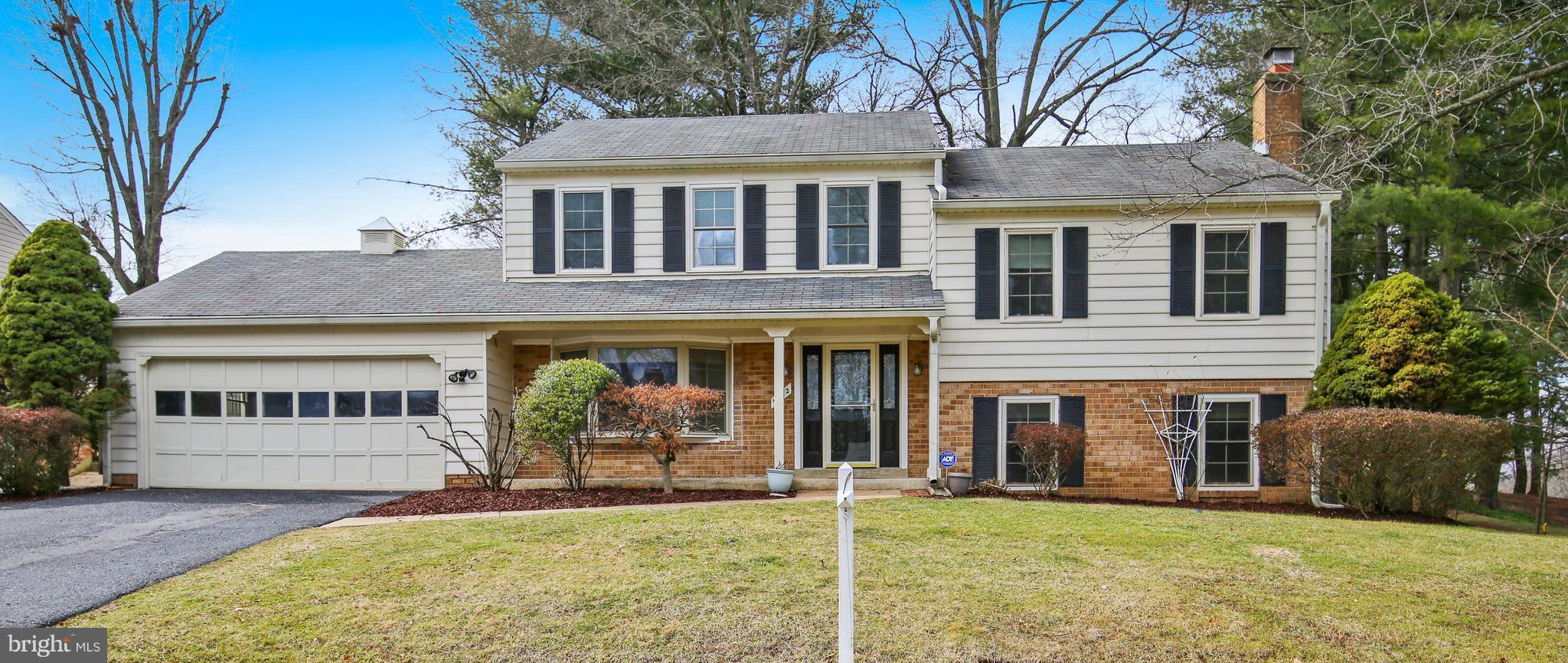 BROOKVILLE KNOLLS - Residential