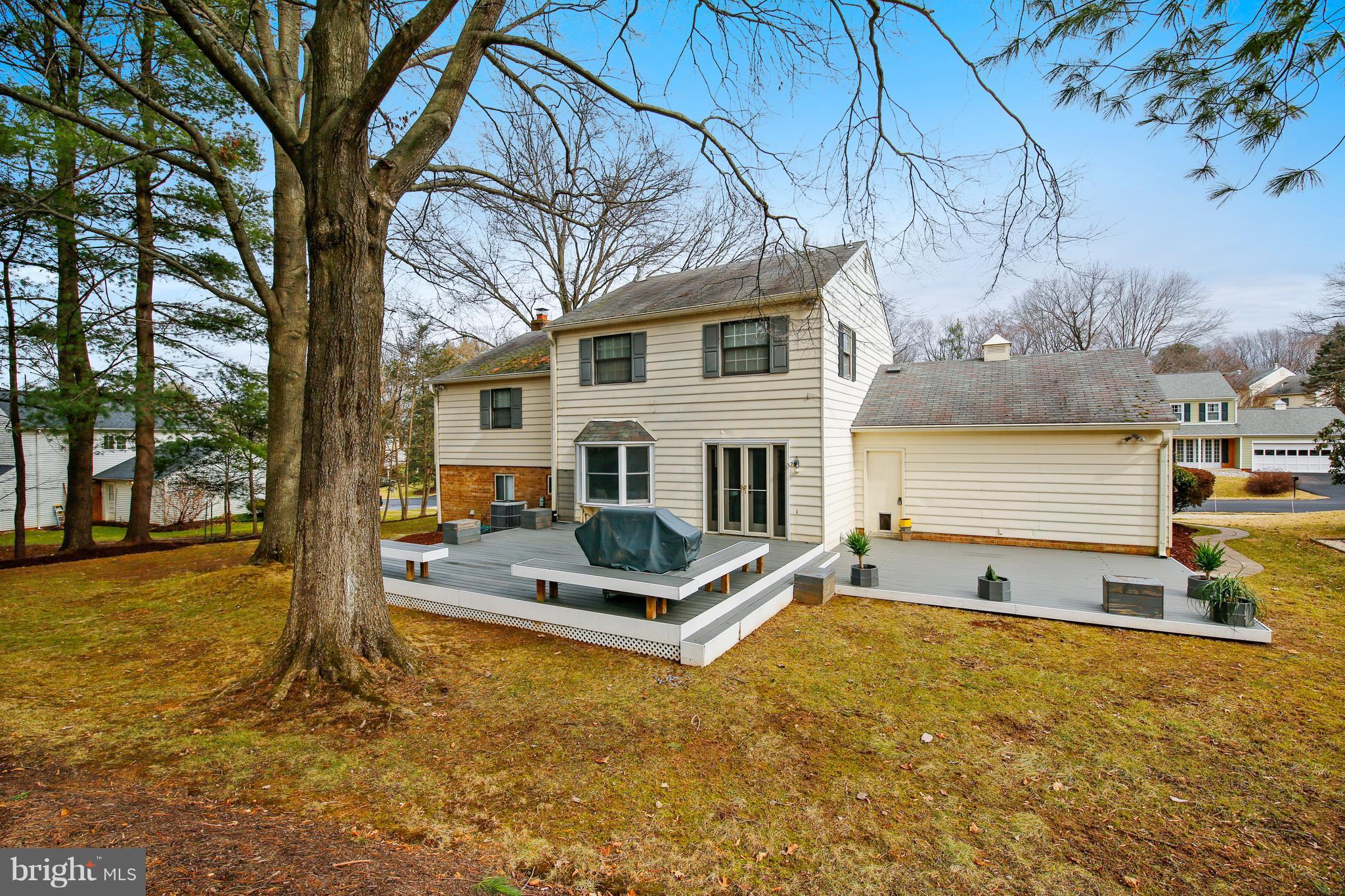 BROOKVILLE KNOLLS - Residential