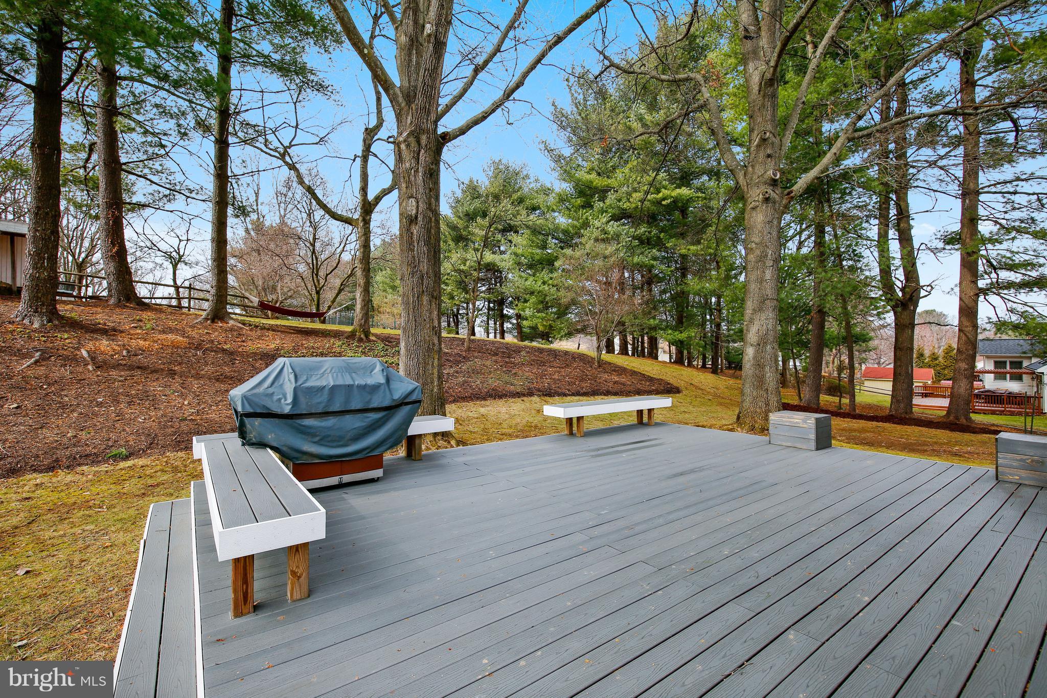 BROOKVILLE KNOLLS - Residential