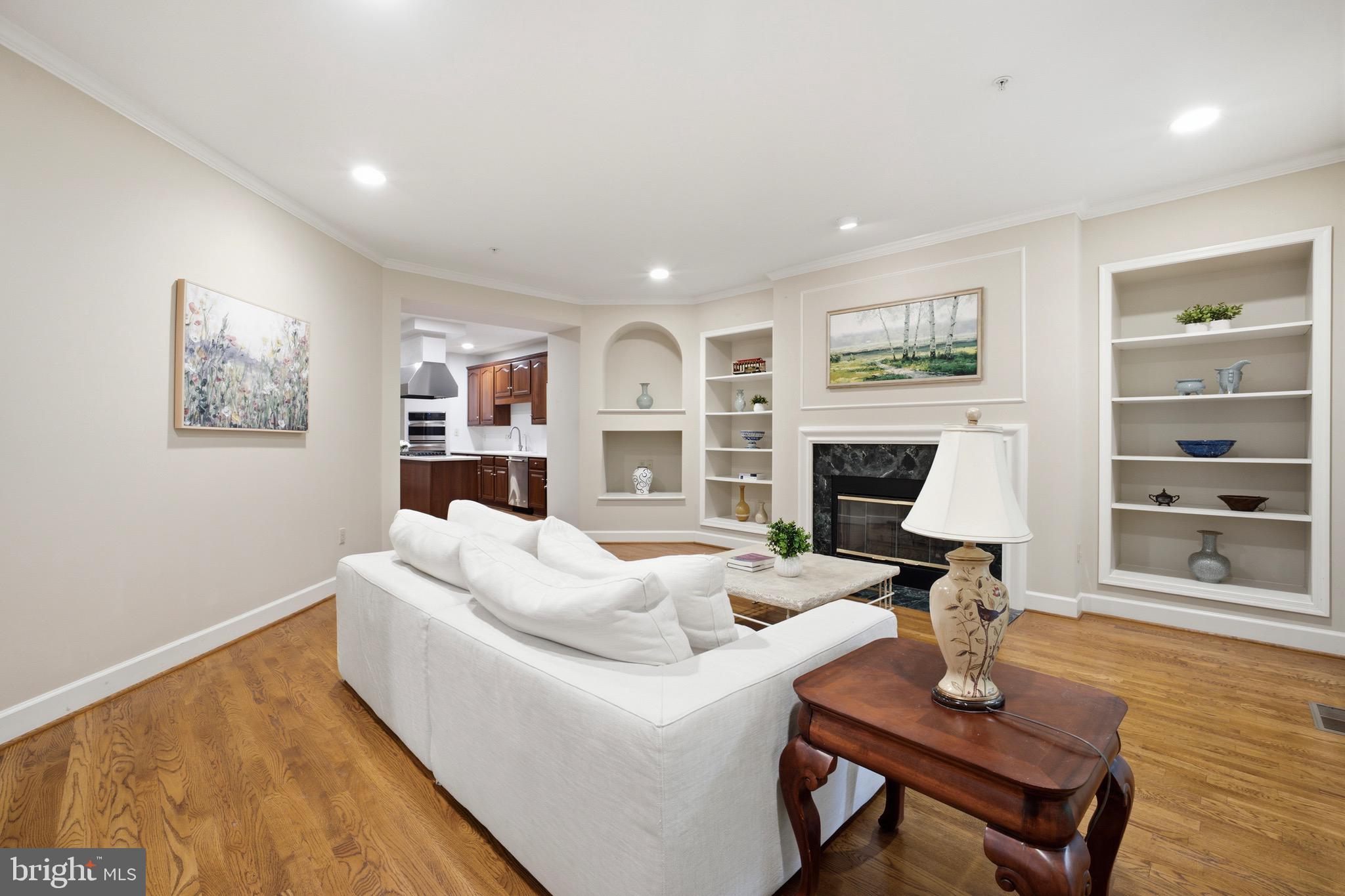 RIVER FALLS - Residential