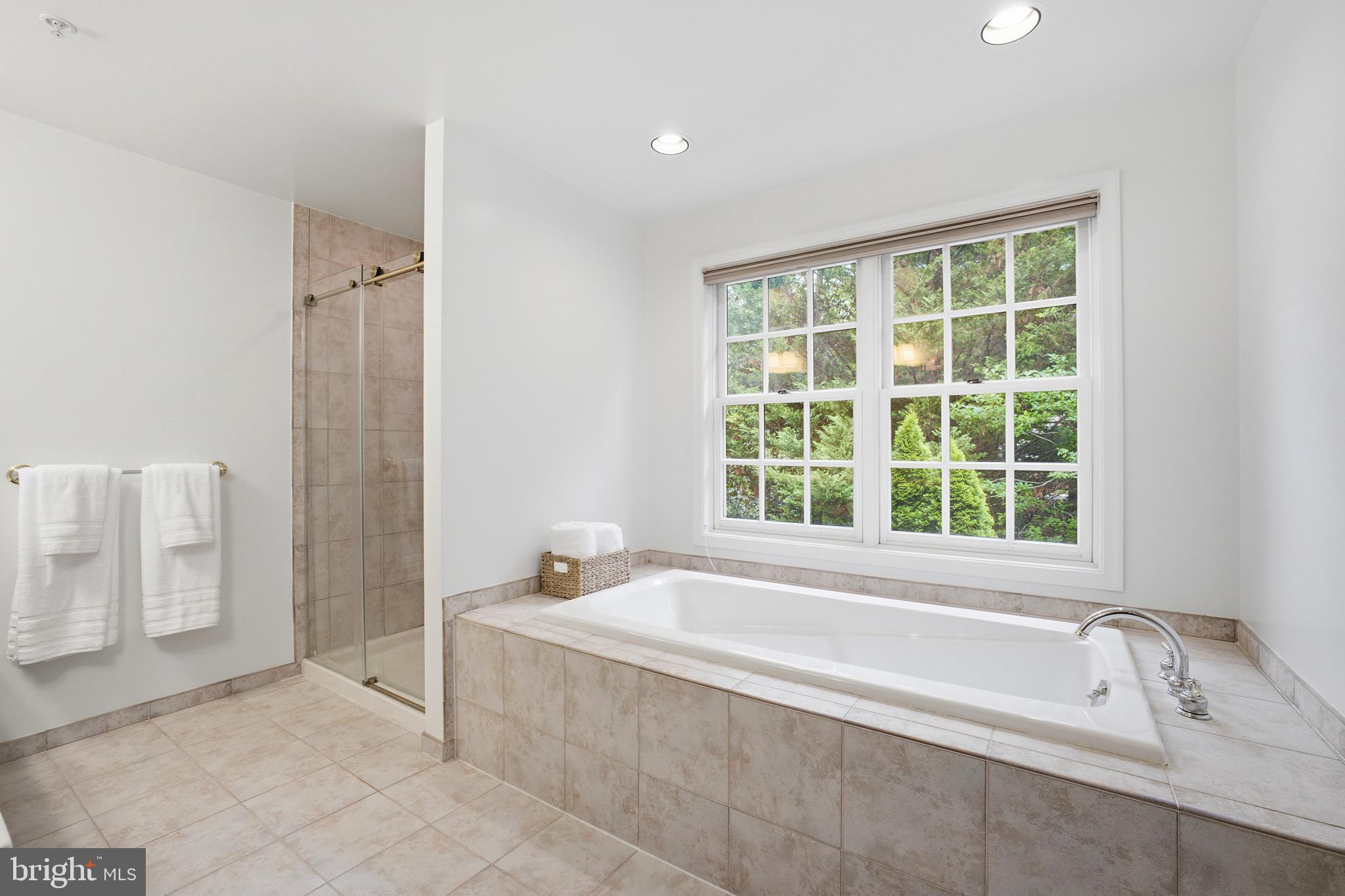 RIVER FALLS - Residential