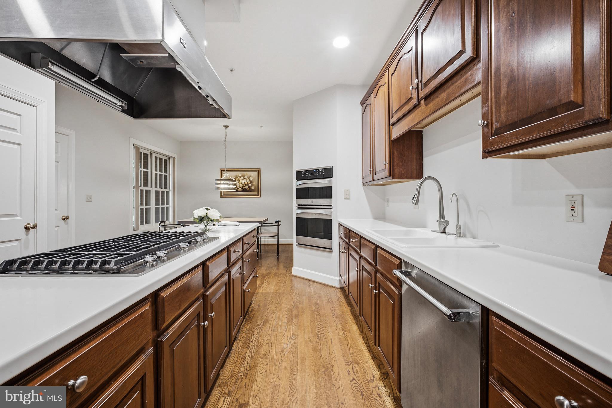 RIVER FALLS - Residential