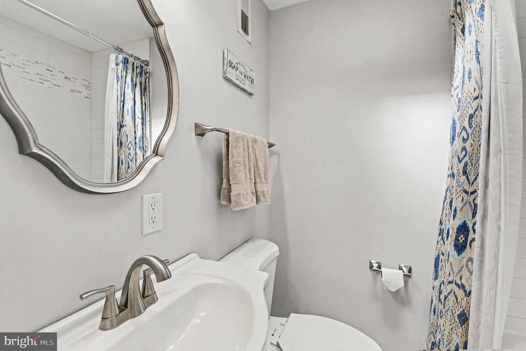 GRAY MANOR HOMES - Residential