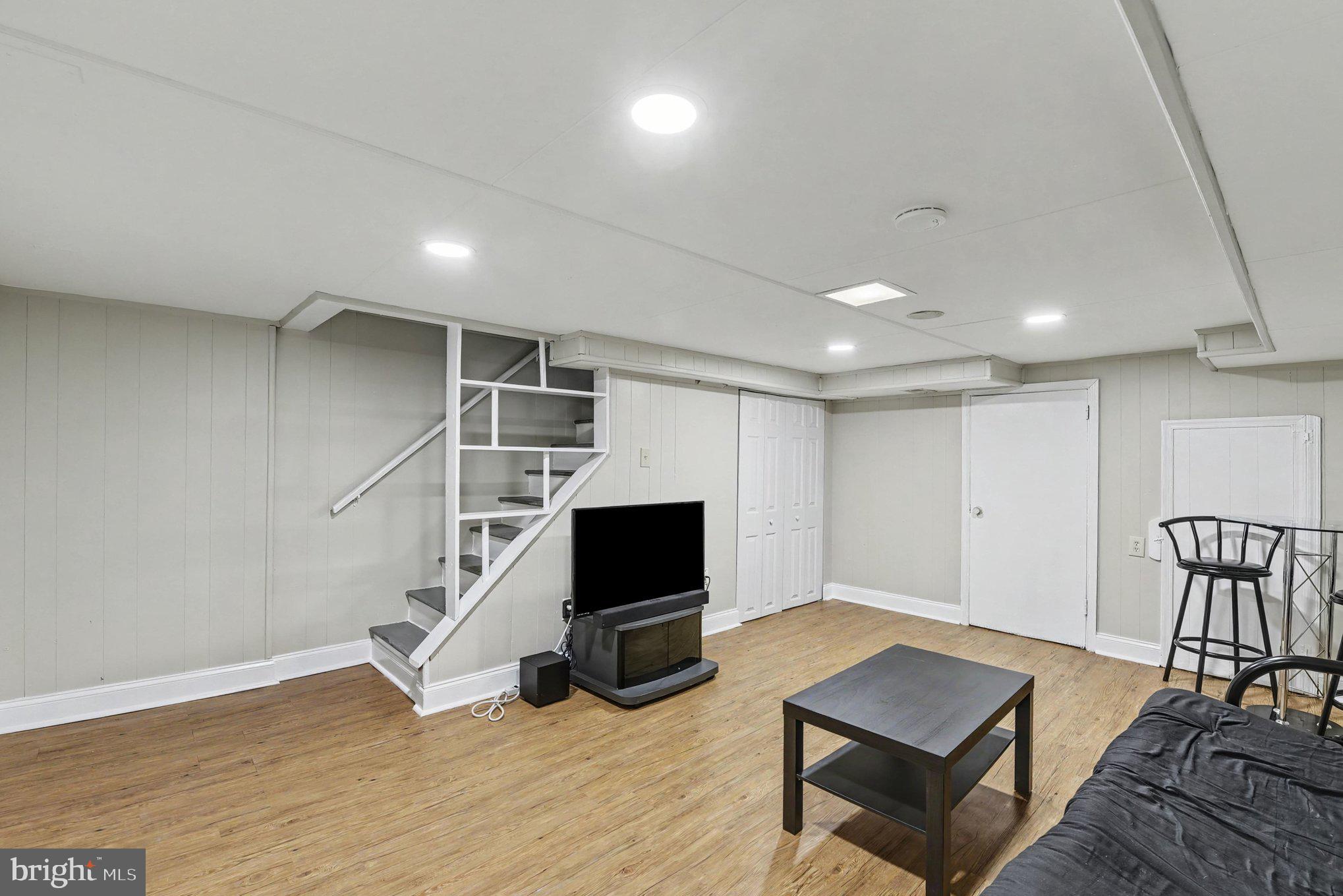 GRAY MANOR HOMES - Residential