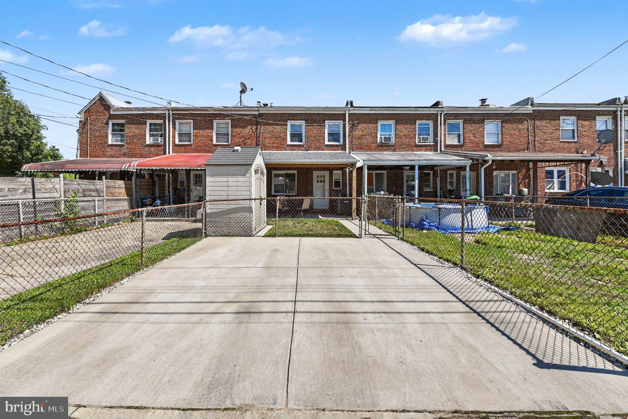 GRAY MANOR HOMES - Residential
