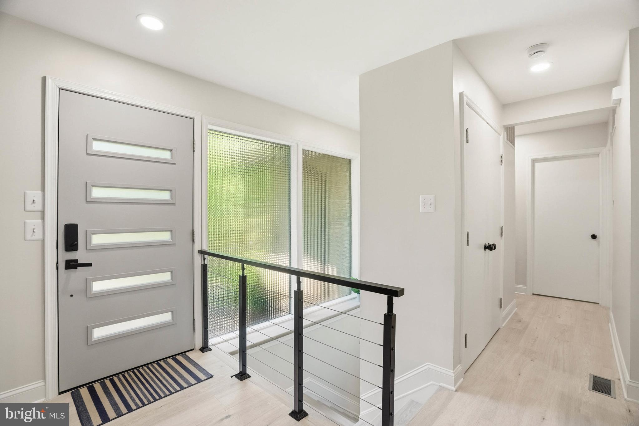 MANOR WOODS - Residential