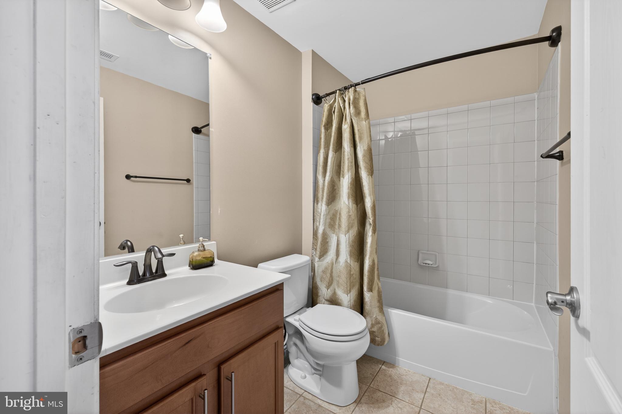 CROSSLAND AT CANAL - Residential