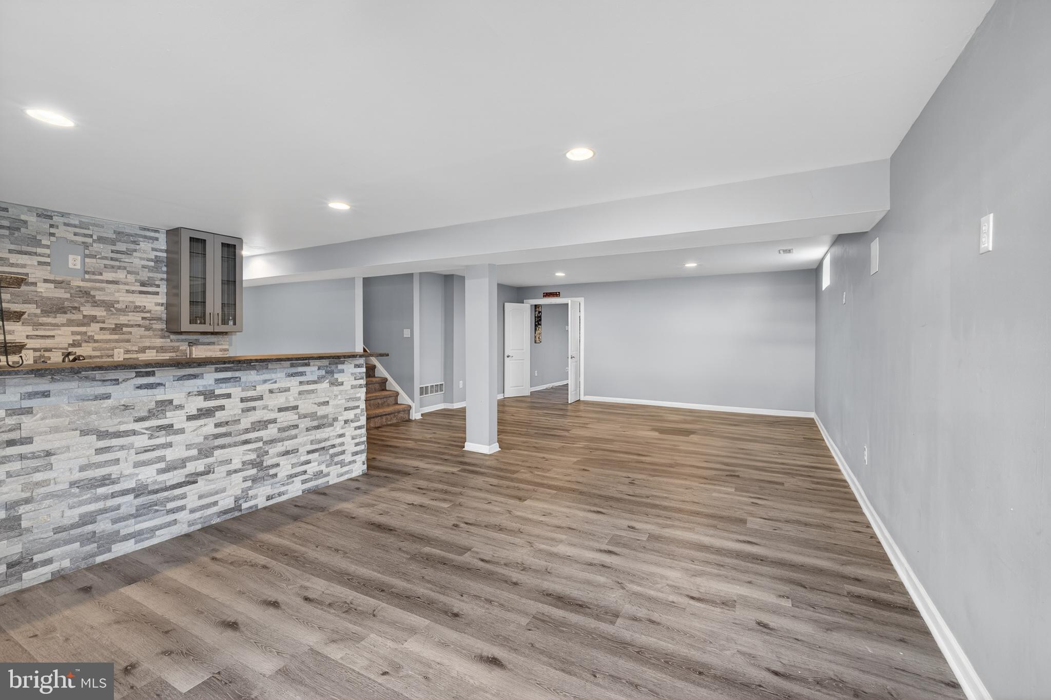 CROSSLAND AT CANAL - Residential