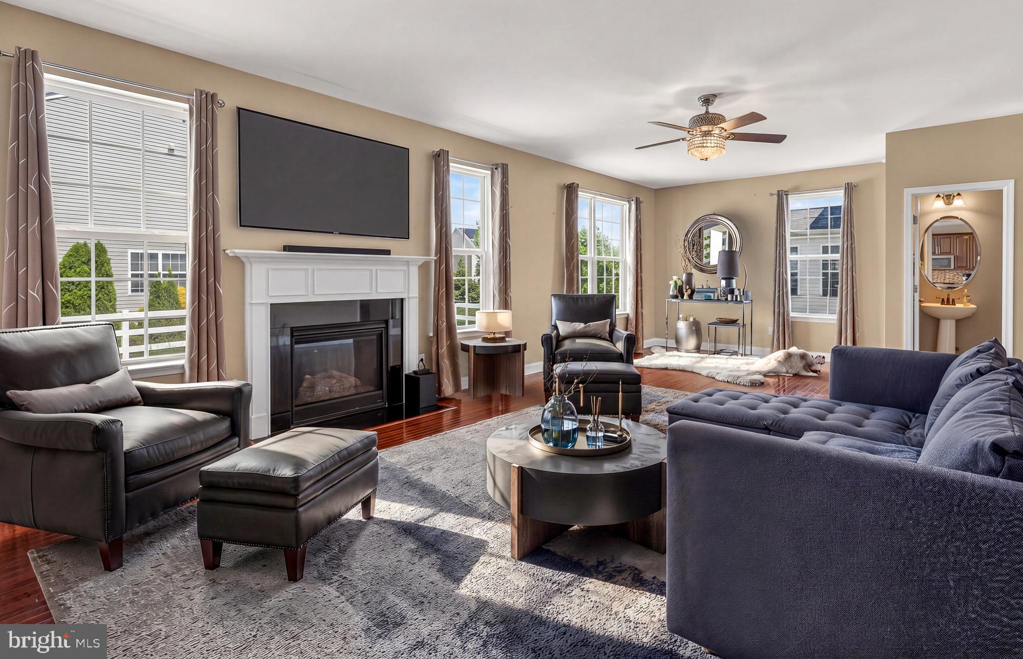 CROSSLAND AT CANAL - Residential