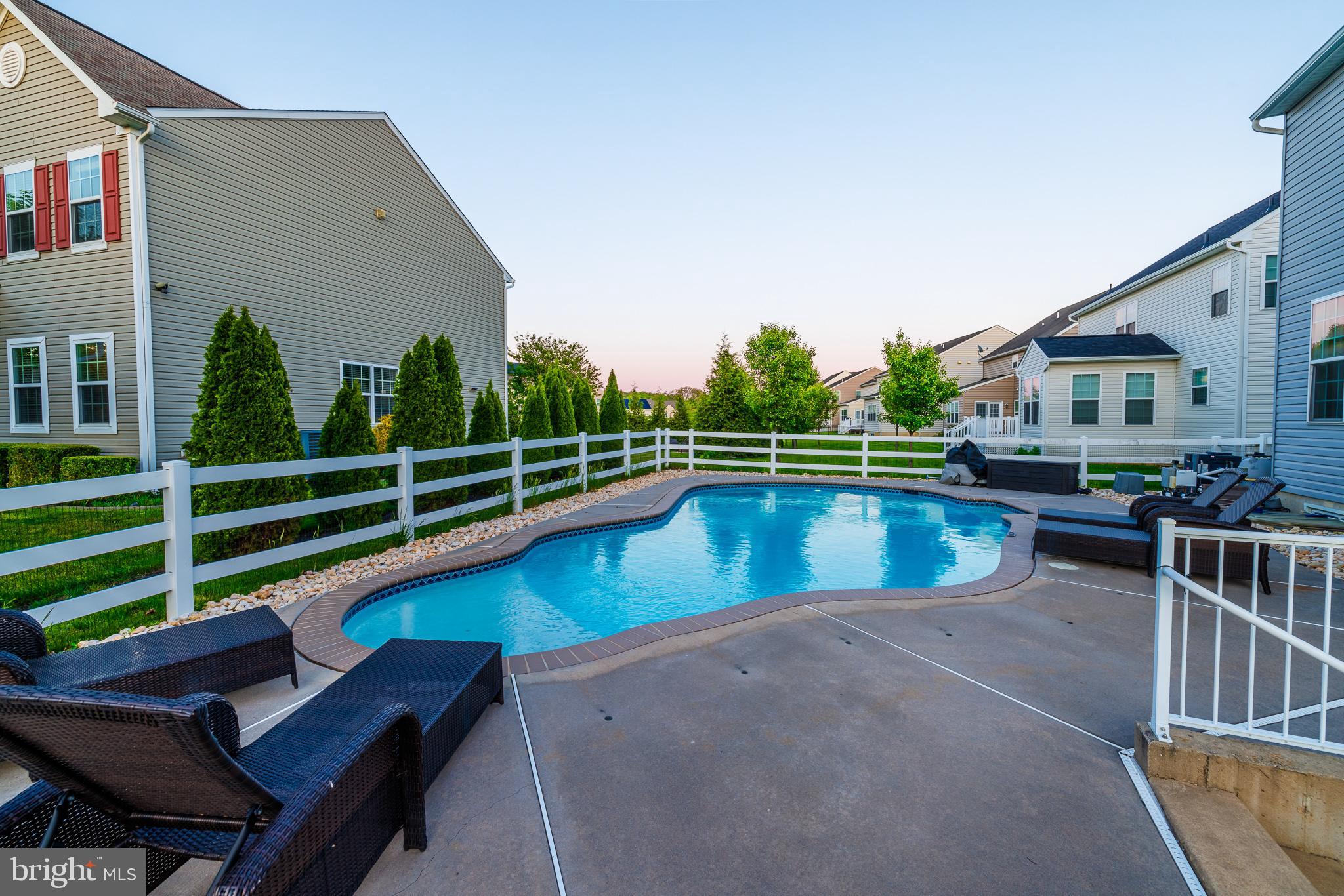 CROSSLAND AT CANAL - Residential
