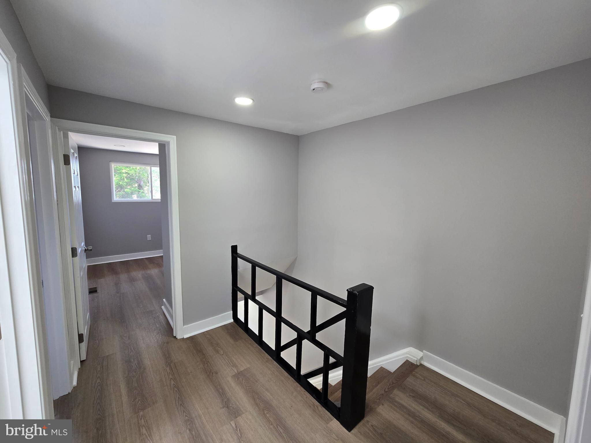 YORKTOWN - Residential
