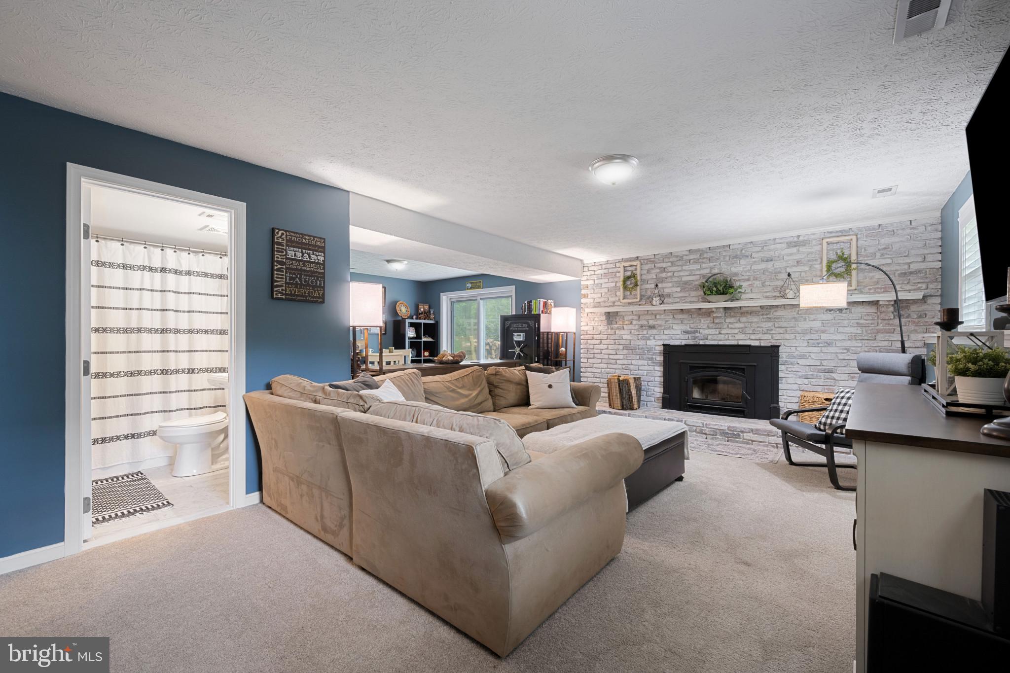 FAIRWOOD - Residential