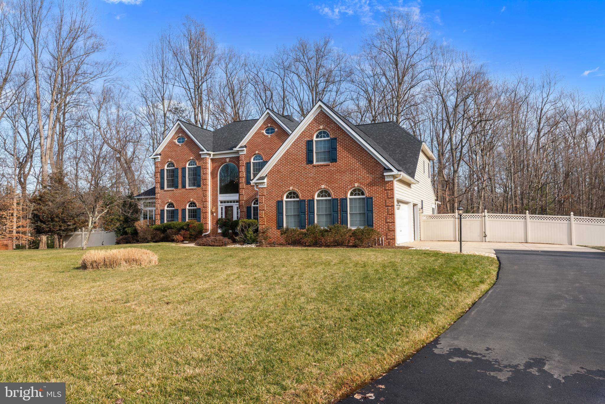 EAGLE POINTE - Residential