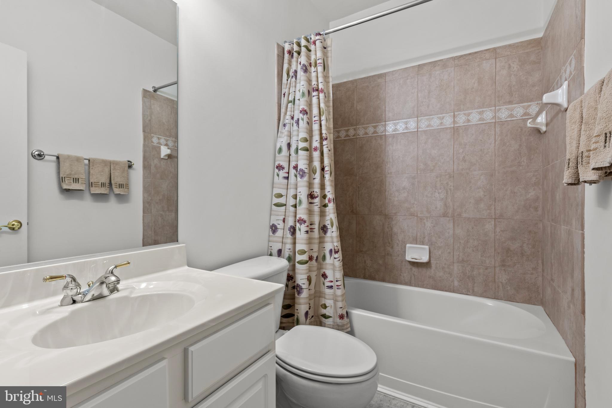 EAGLE POINTE - Residential