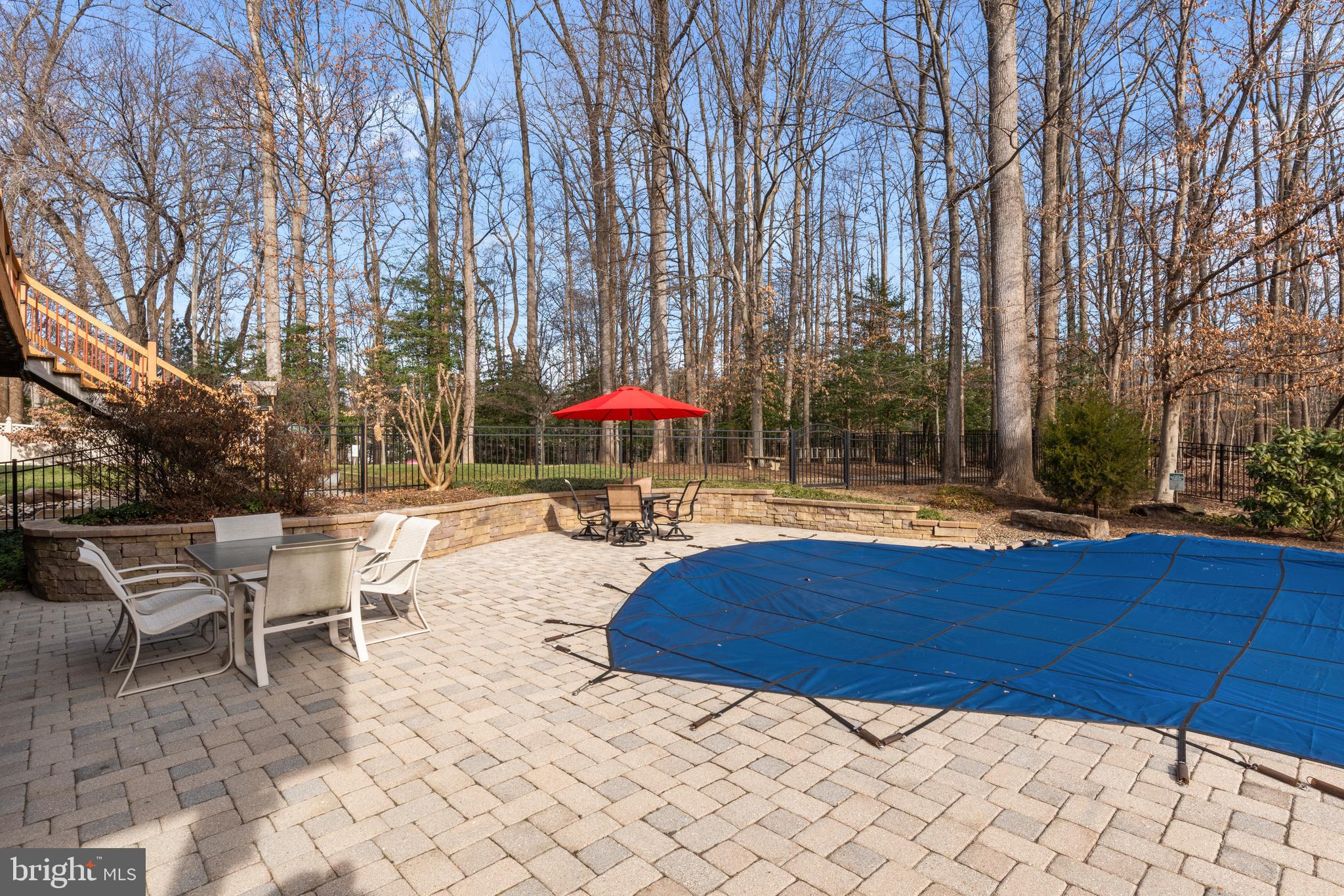 EAGLE POINTE - Residential