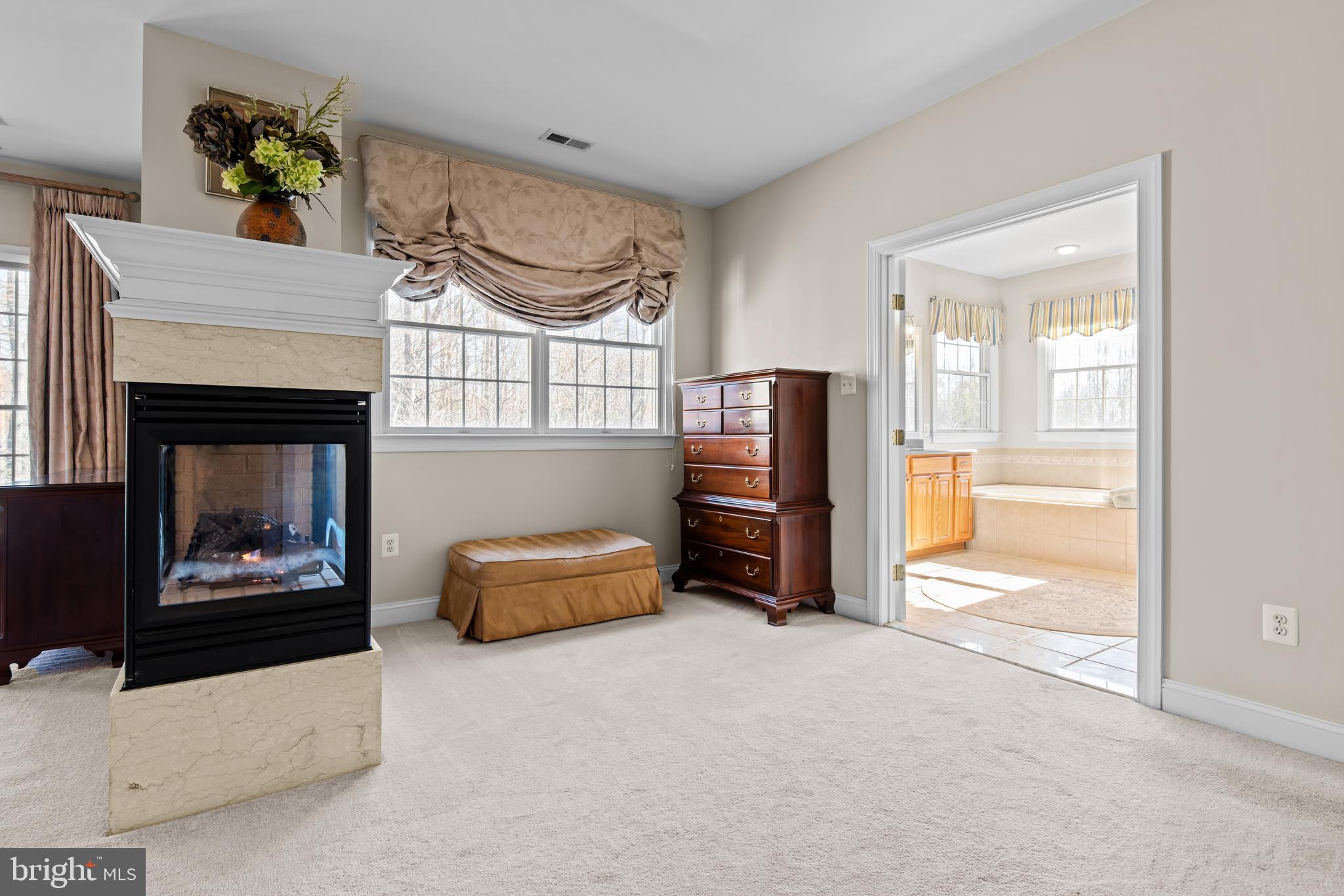 EAGLE POINTE - Residential