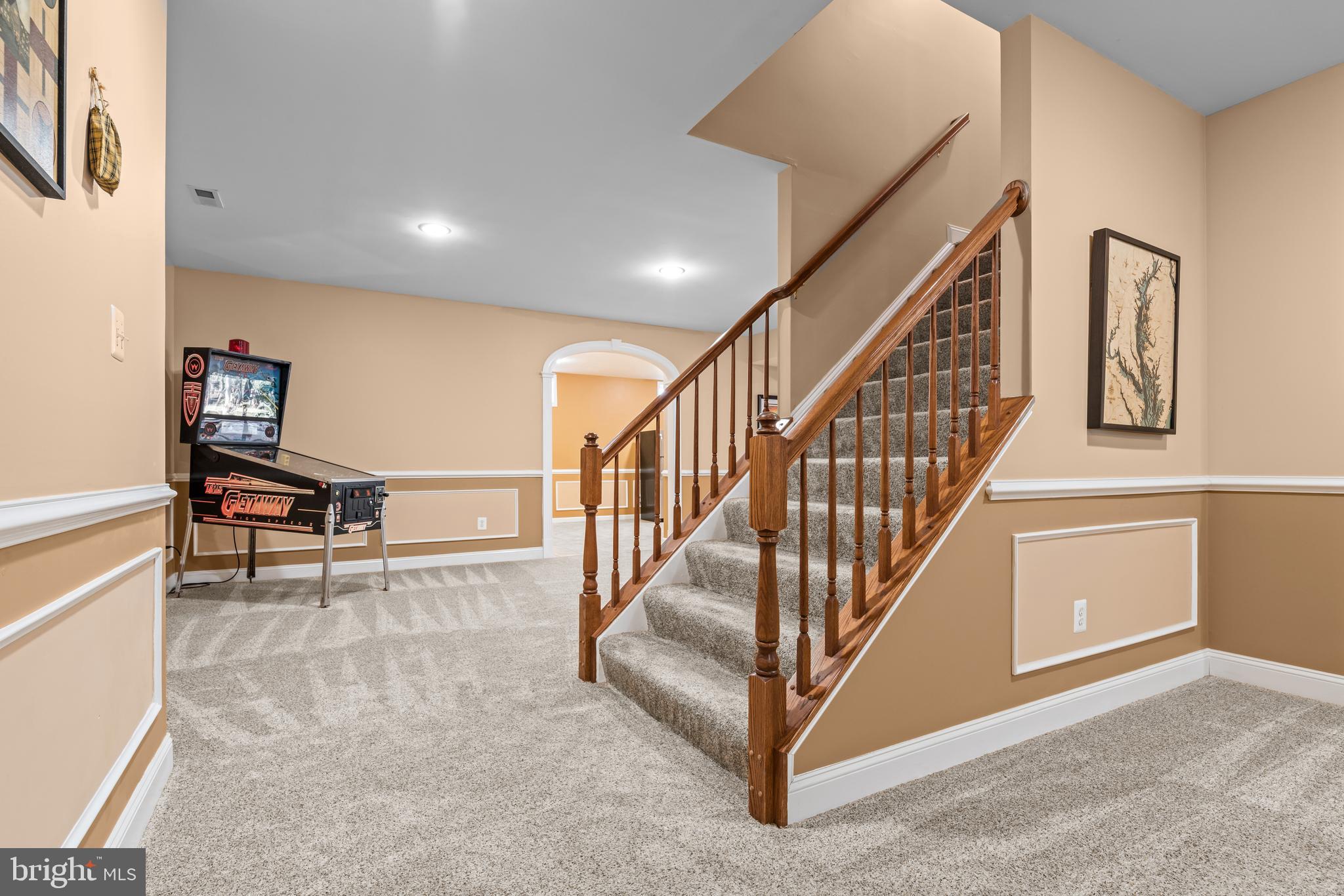 EAGLE POINTE - Residential