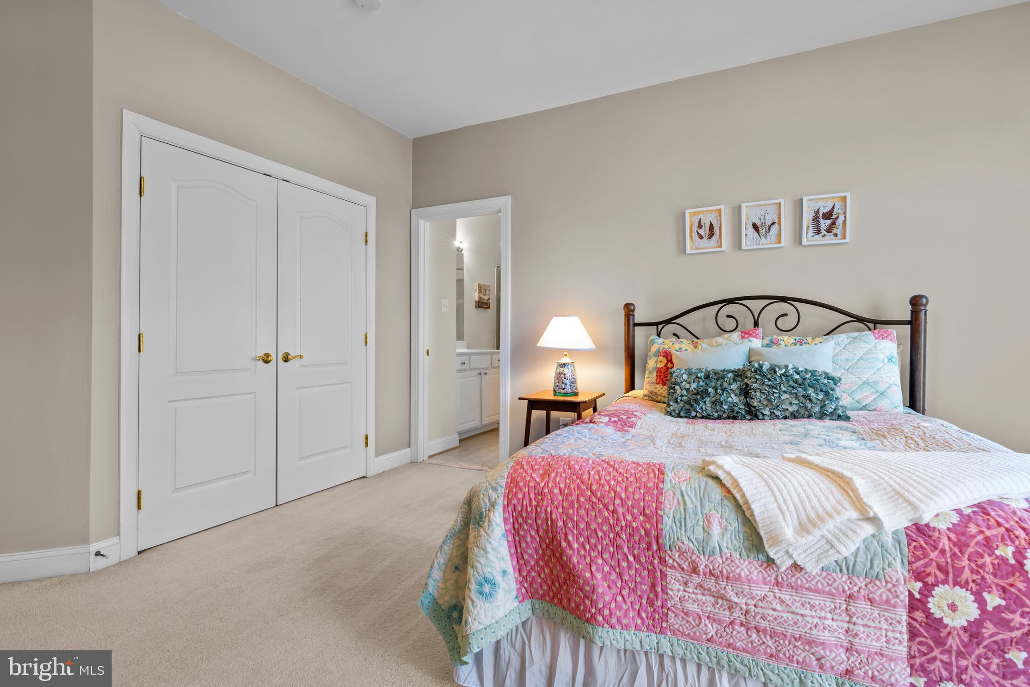 EAGLE POINTE - Residential