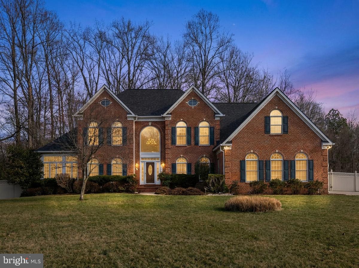 EAGLE POINTE - Residential