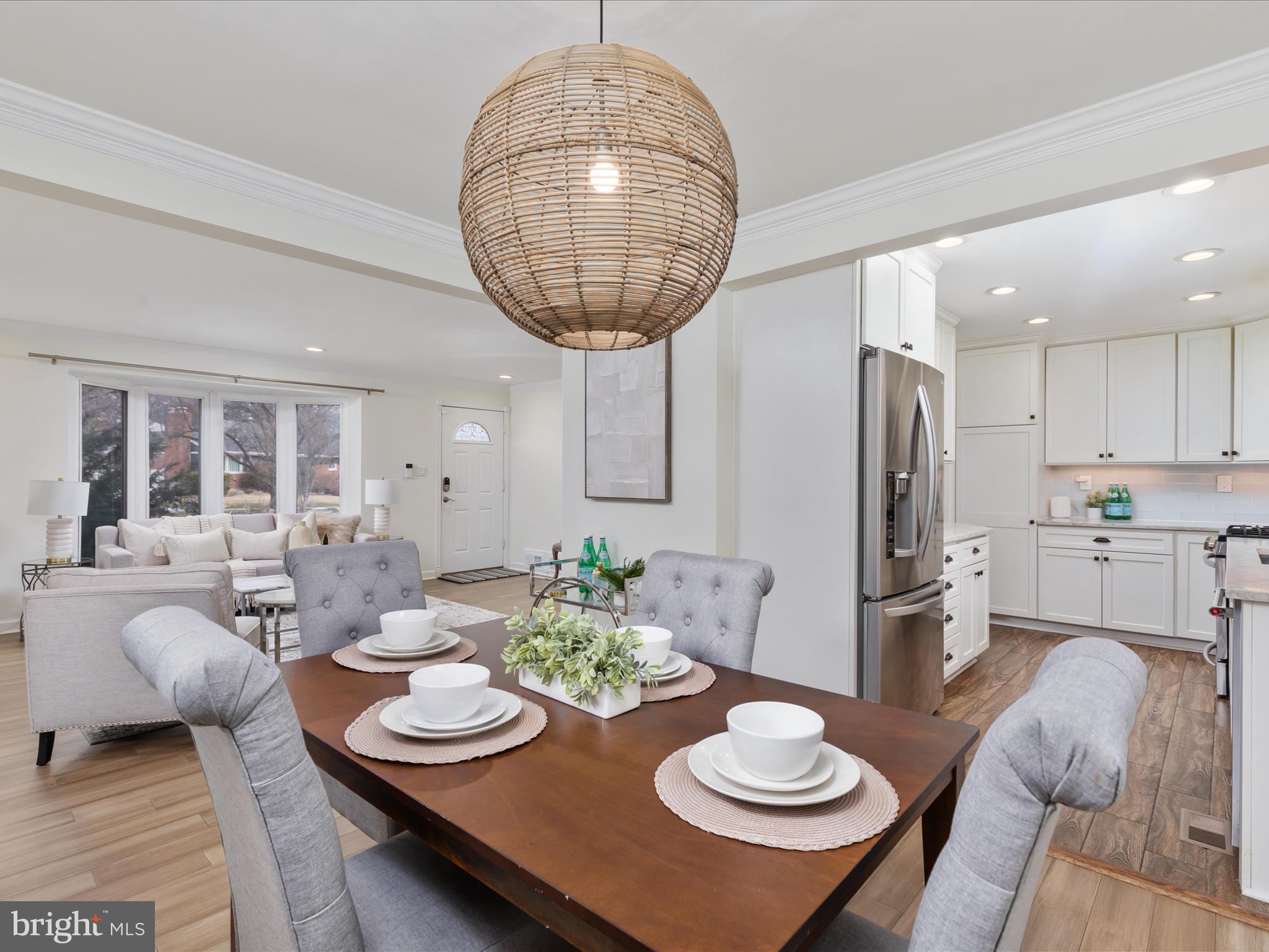 LINCOLNIA HILLS - Residential
