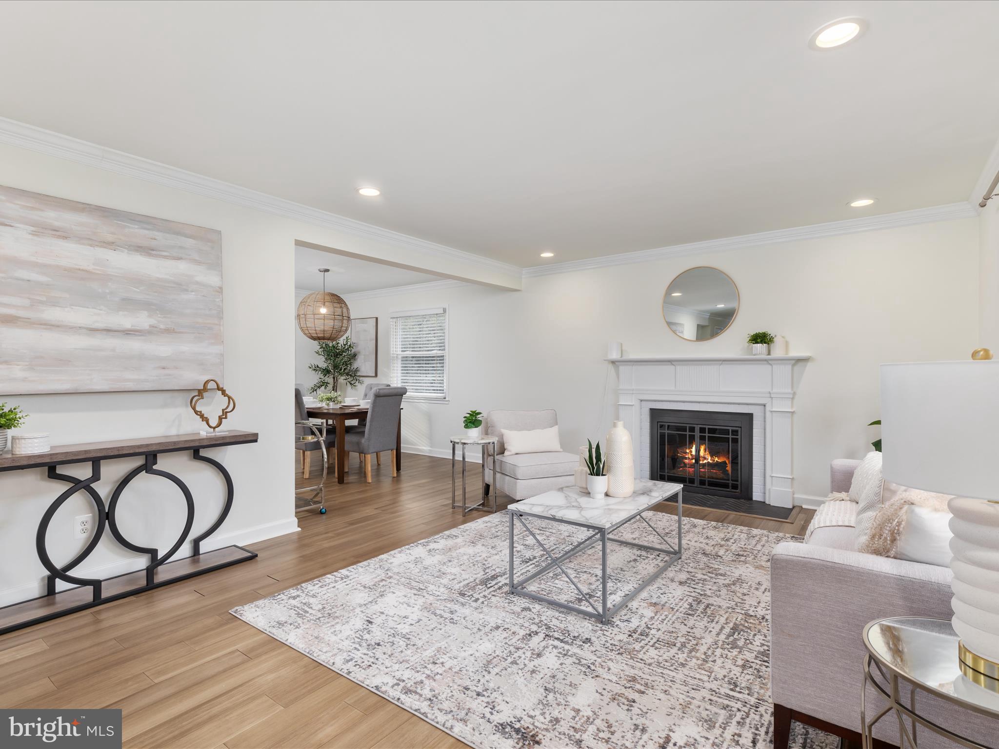 LINCOLNIA HILLS - Residential