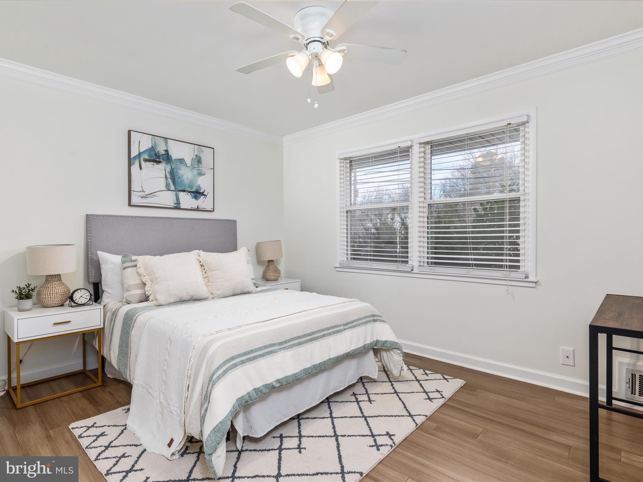 LINCOLNIA HILLS - Residential