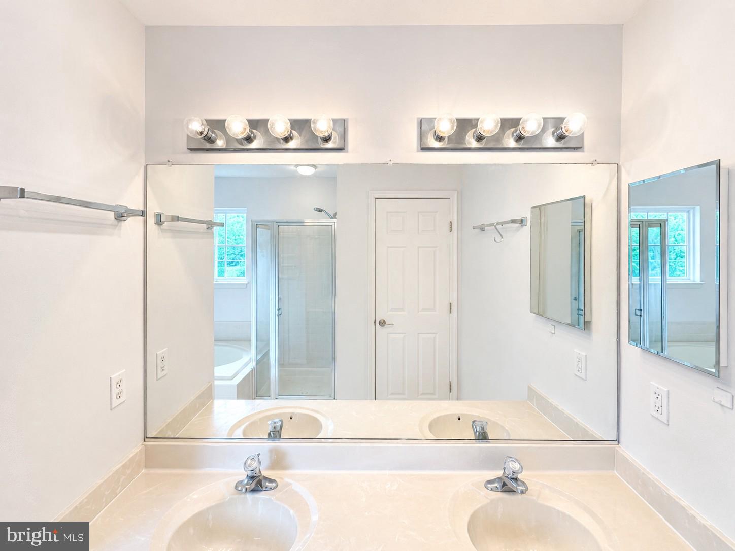 EAGLES LANDING AT WATERS EDGE - Residential