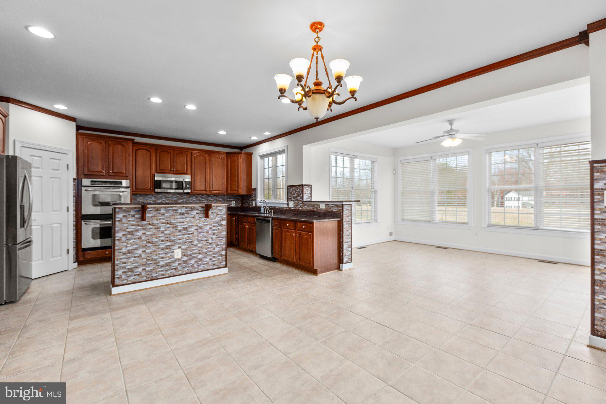SCOTTSDALE ESTATES - Residential