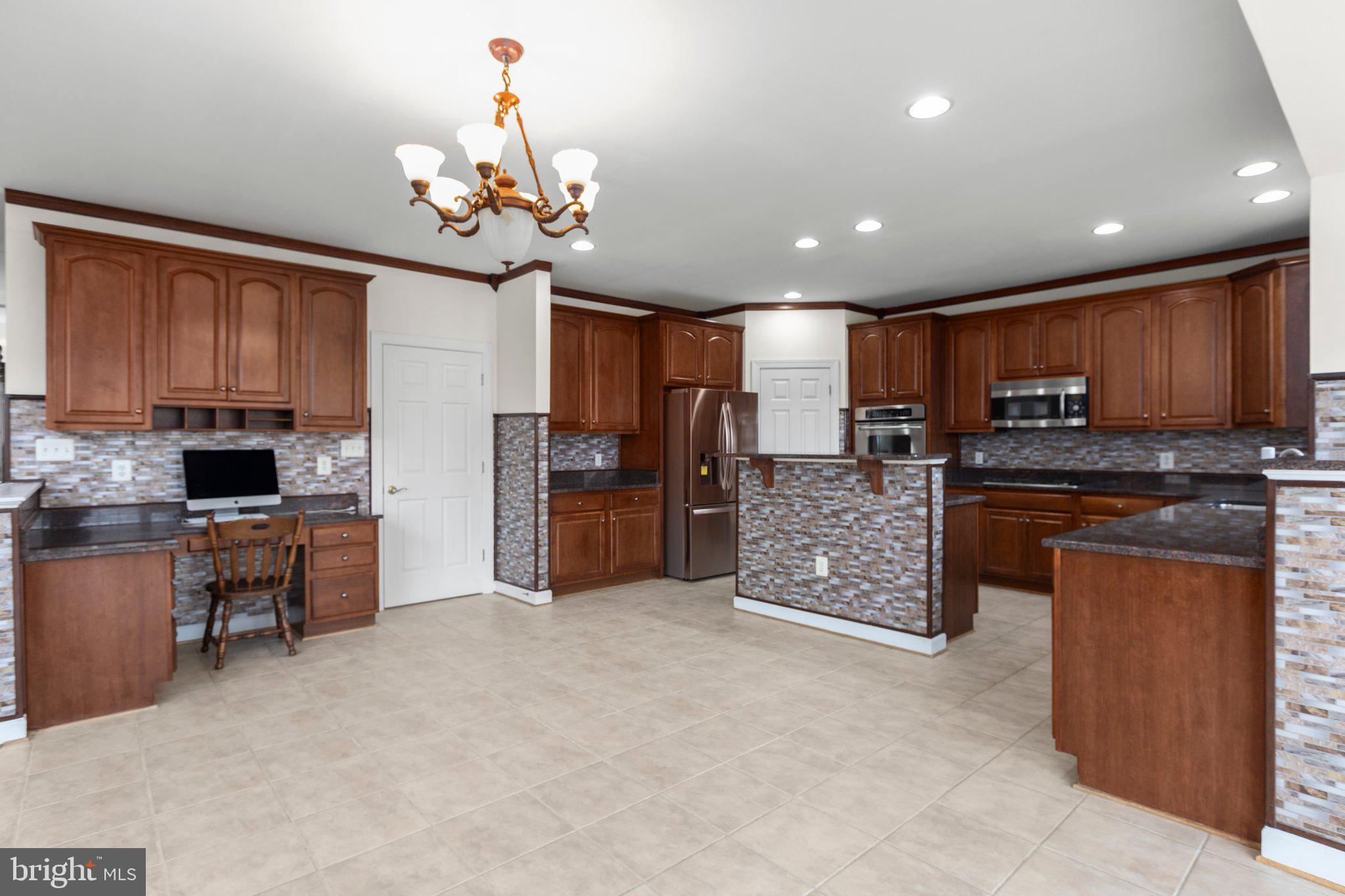 SCOTTSDALE ESTATES - Residential