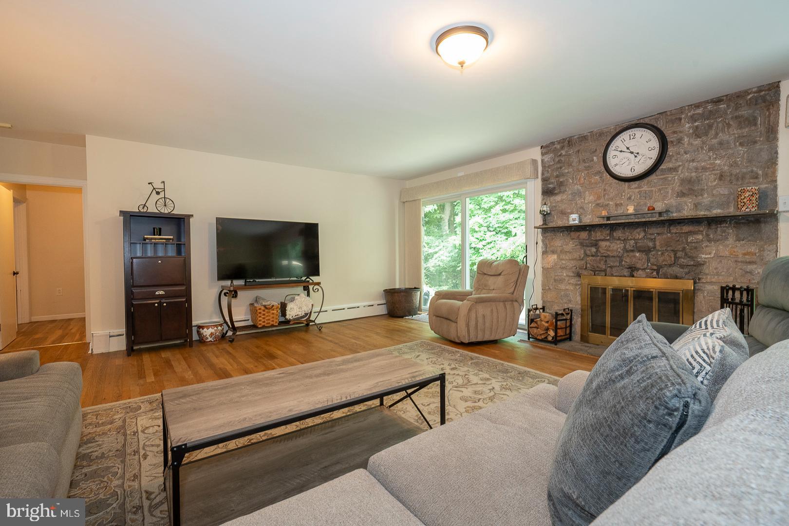 LAFAYETTE HILL - Residential