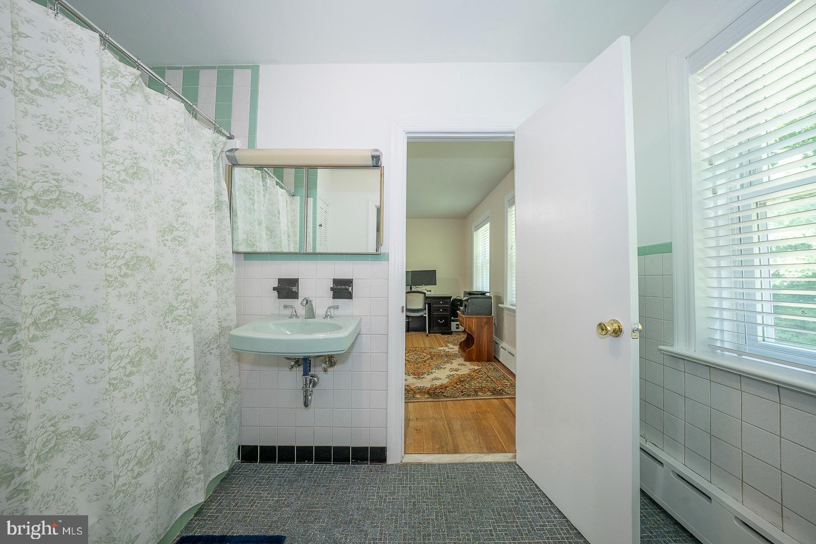 LAFAYETTE HILL - Residential