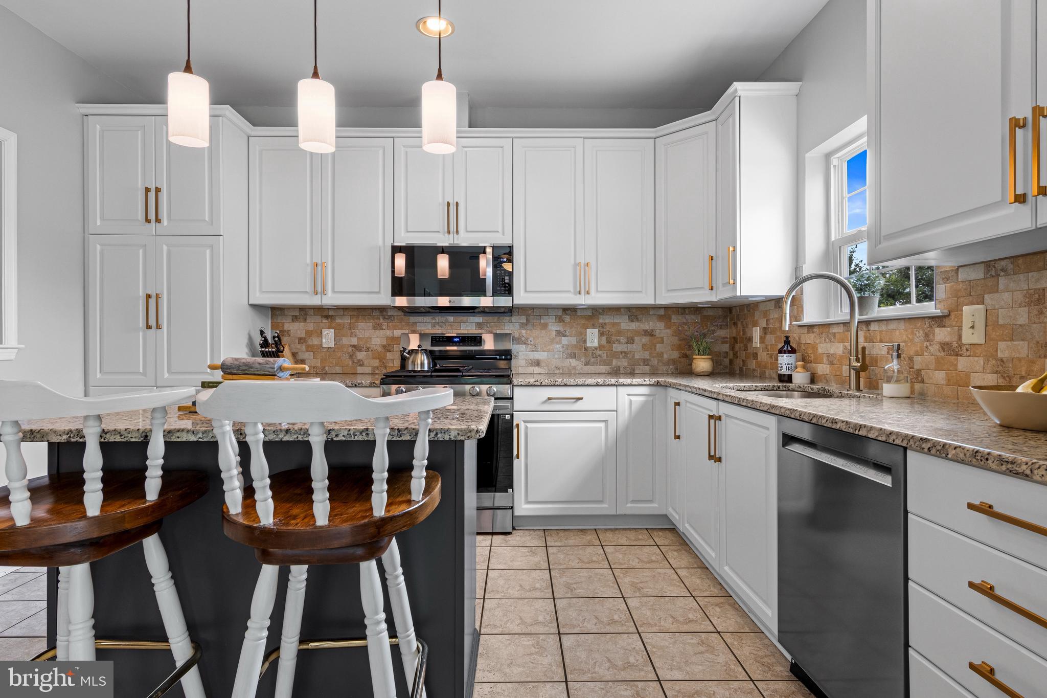 OAKWOOD AT PLYMOUT - Residential