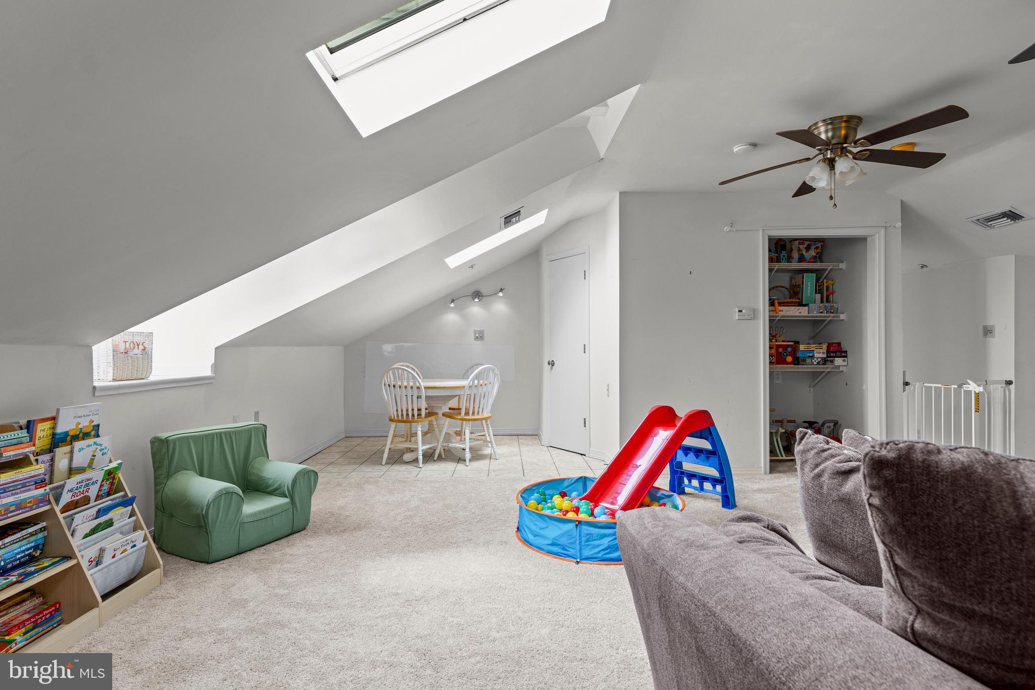 OAKWOOD AT PLYMOUT - Residential