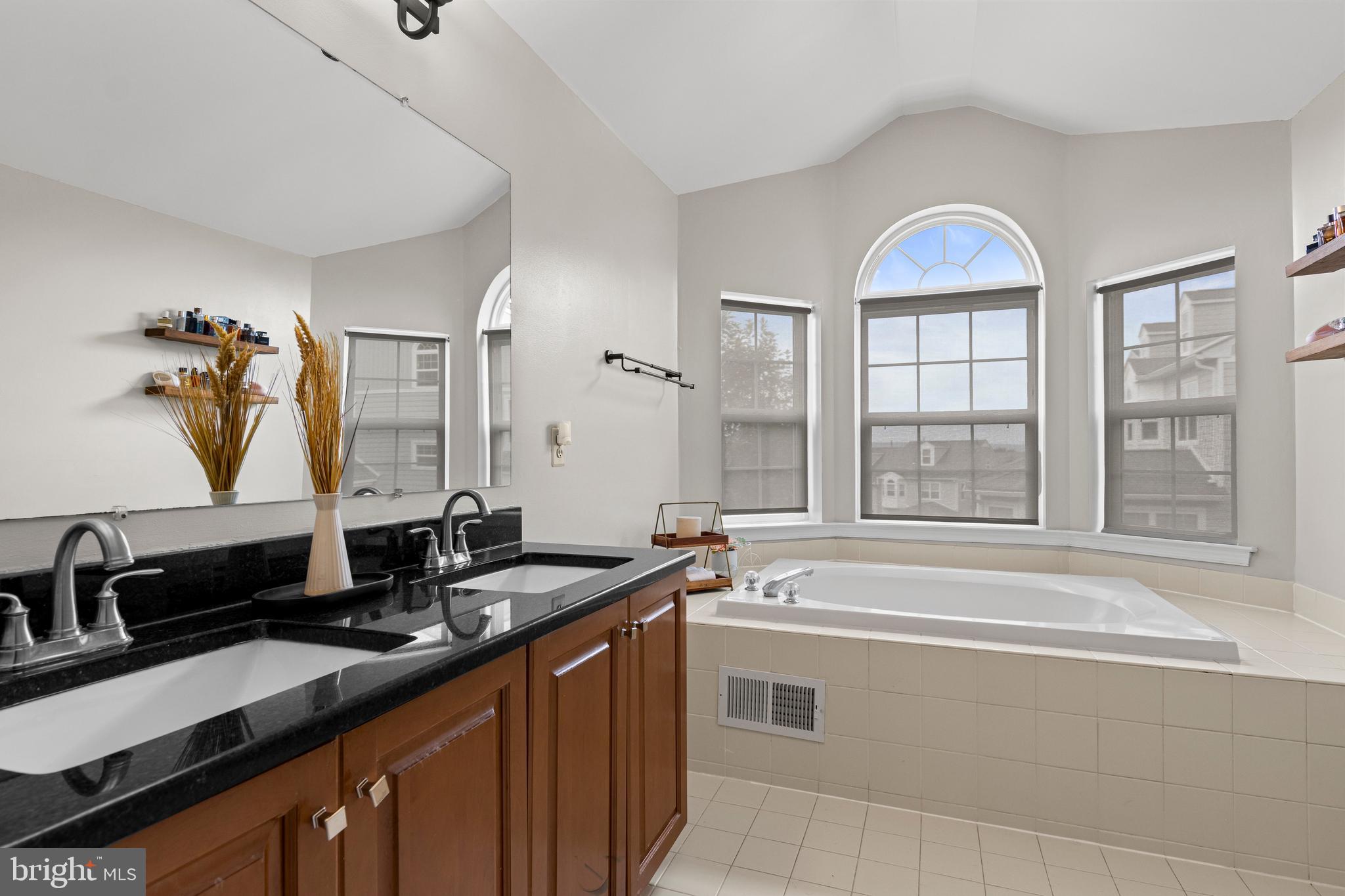 OAKWOOD AT PLYMOUT - Residential