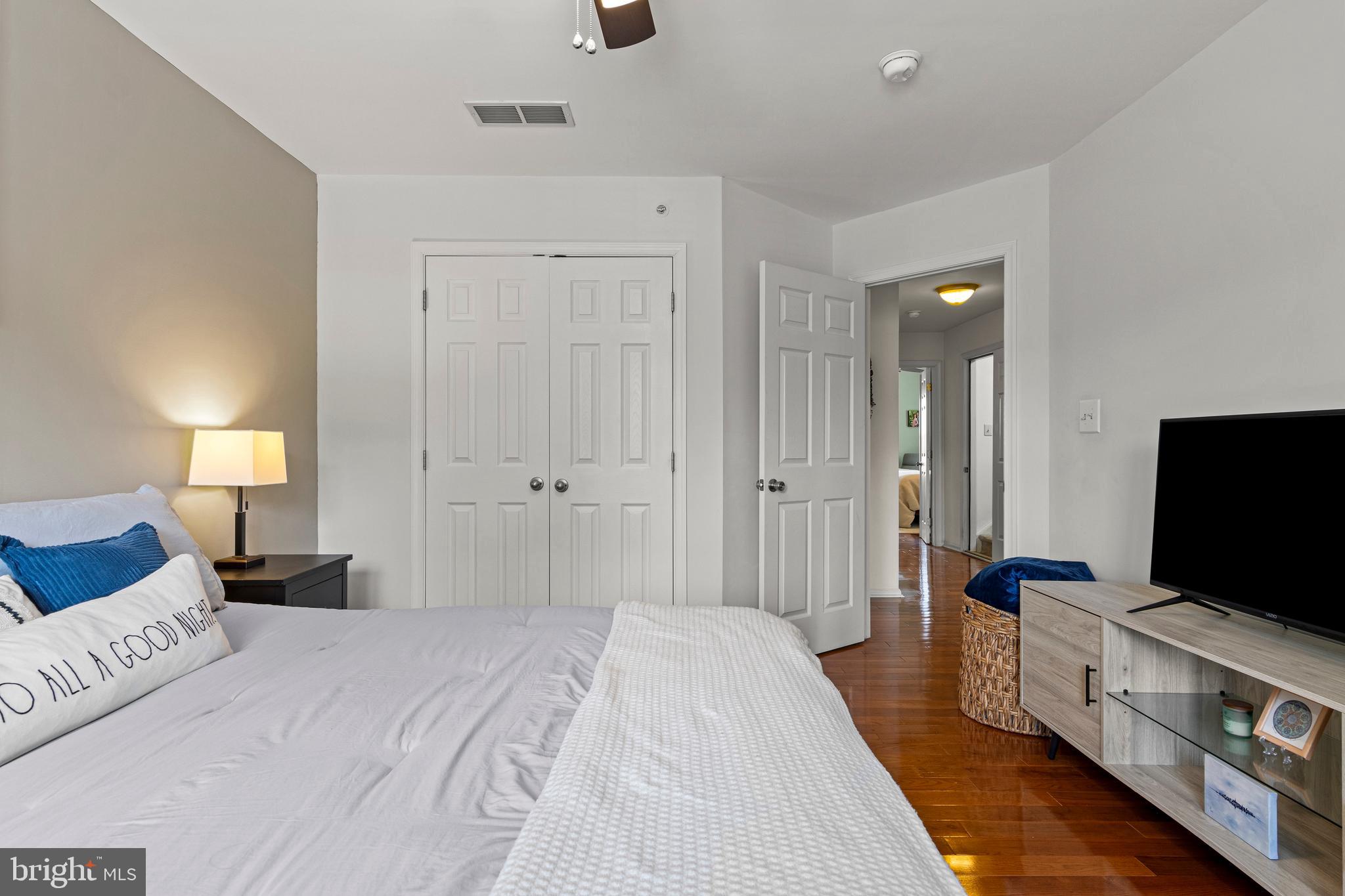 OAKWOOD AT PLYMOUT - Residential