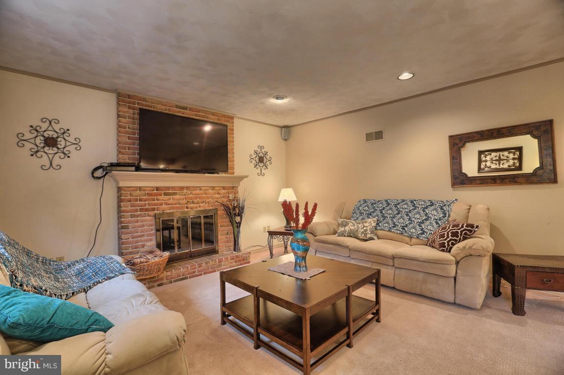 BLOOMINGDALE - Residential