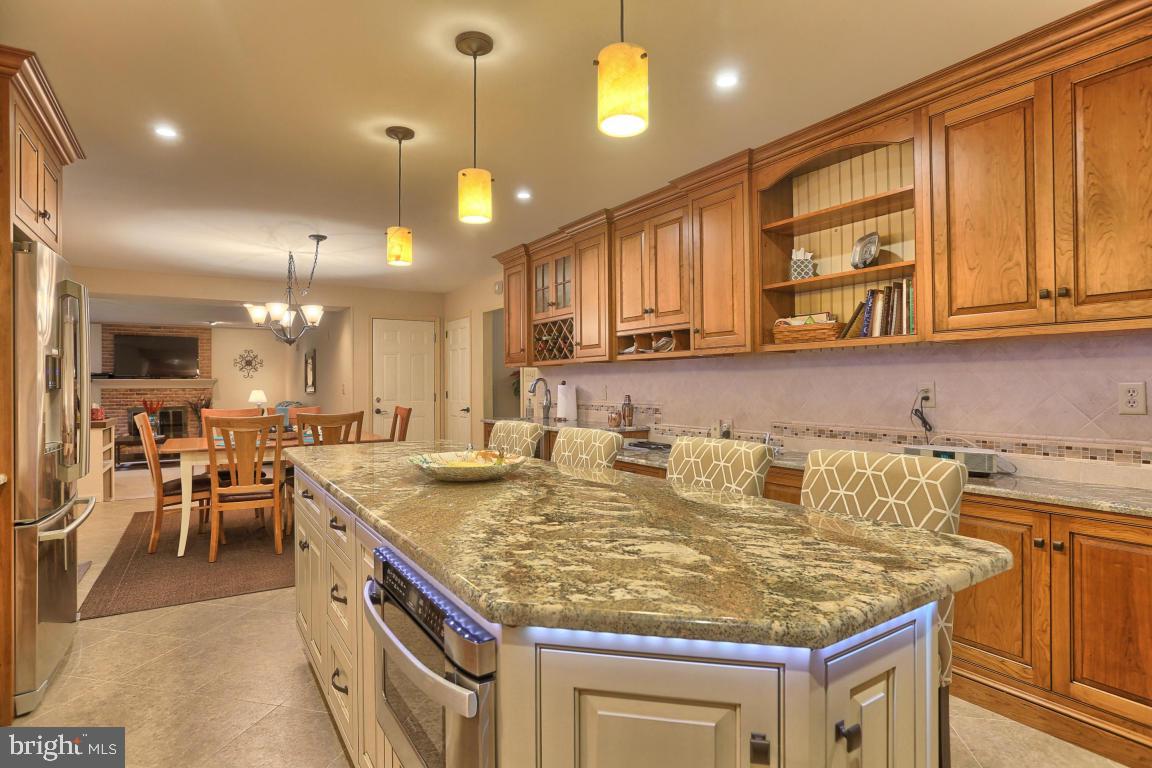 BLOOMINGDALE - Residential