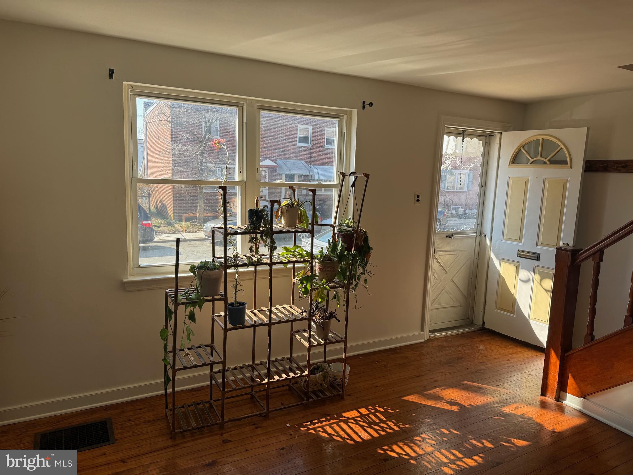 8TH WARD - Residential