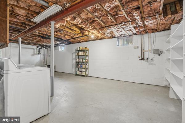 FAIR OAKS ON THE MAGOTHY - Residential
