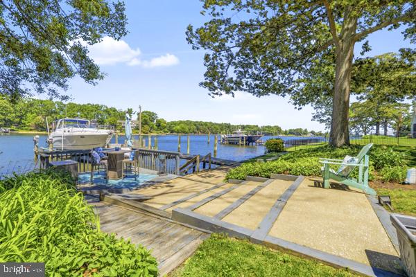 FAIR OAKS ON THE MAGOTHY - Residential