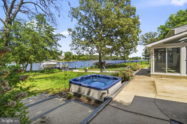 FAIR OAKS ON THE MAGOTHY - Residential